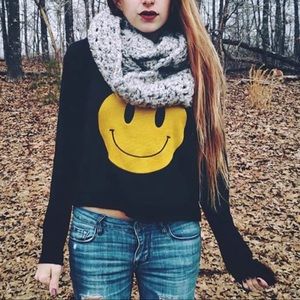90’s Feel Smiley Face Sweater
